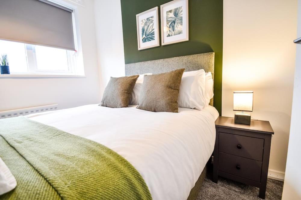 Woodcock House 3 Bedrooms Workstays Uk Lackenby Dış mekan fotoğraf